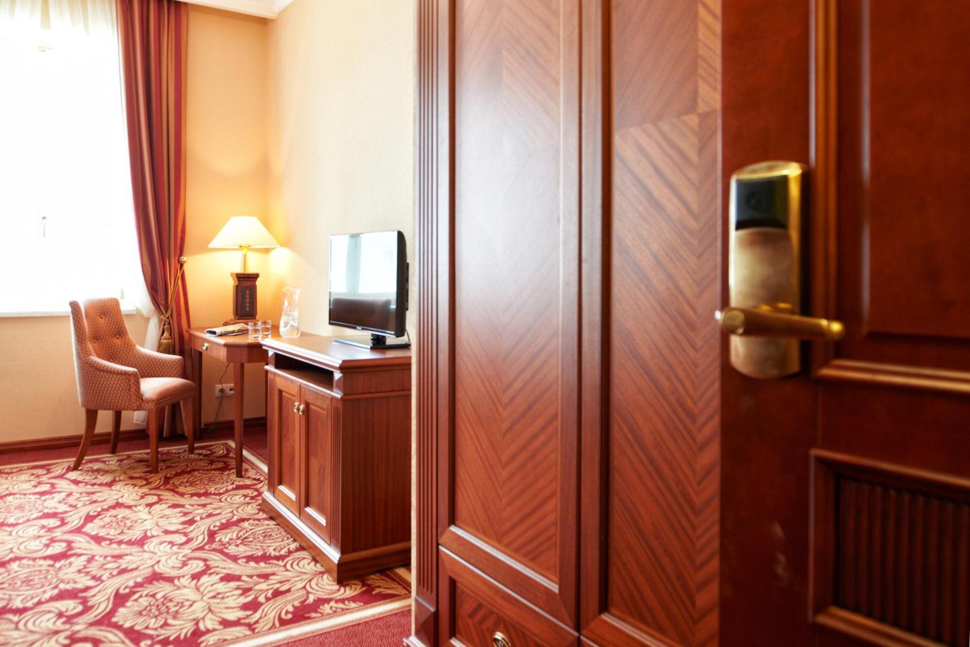 Palac Zelechow Spa & Wellness Luaran gambar