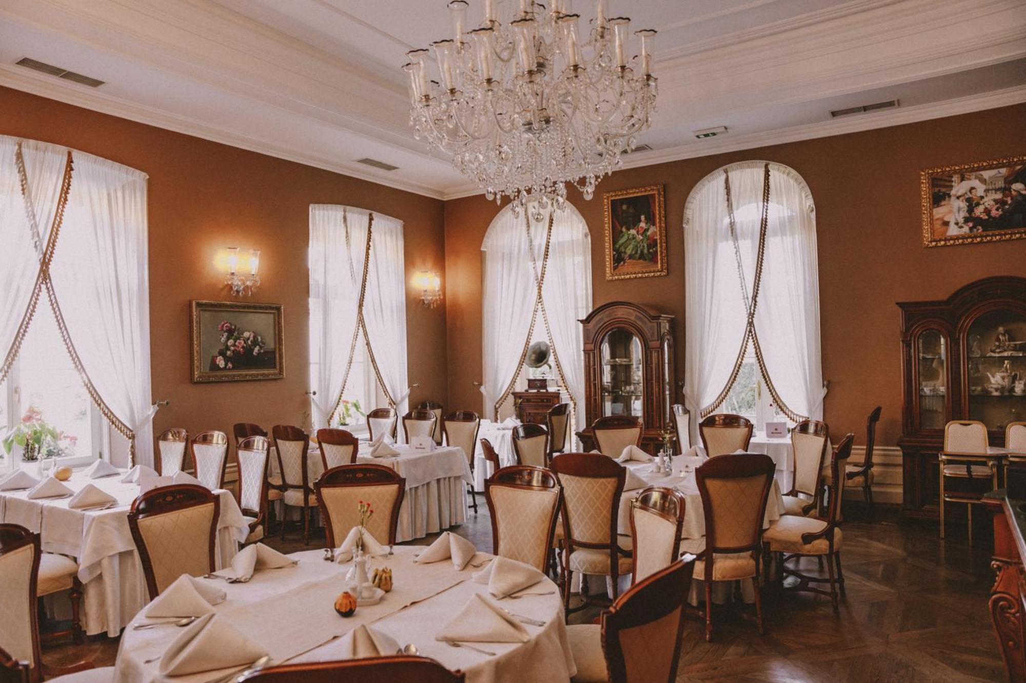 Palac Zelechow Spa & Wellness Luaran gambar